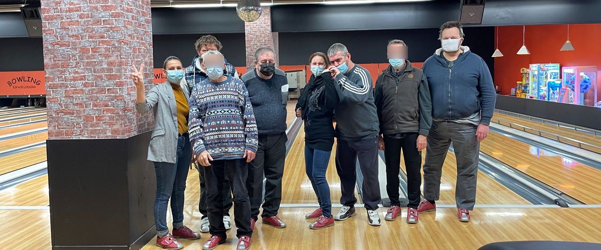 Un Bowling à Roanne pour 6 résidents d'Horizonia