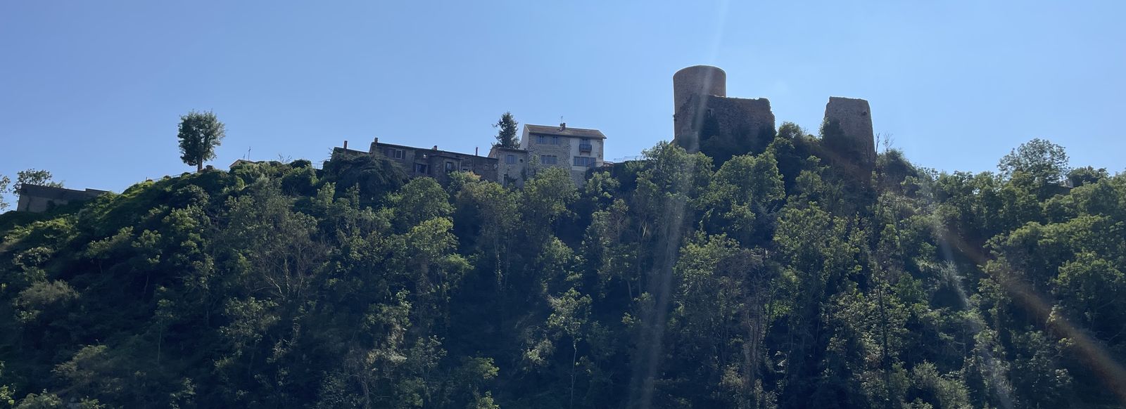 Une virée en bateau sur le Lac de Villerest