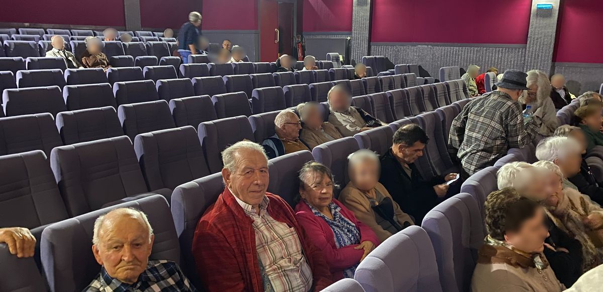 Spectacle au cinéma de Balbigny